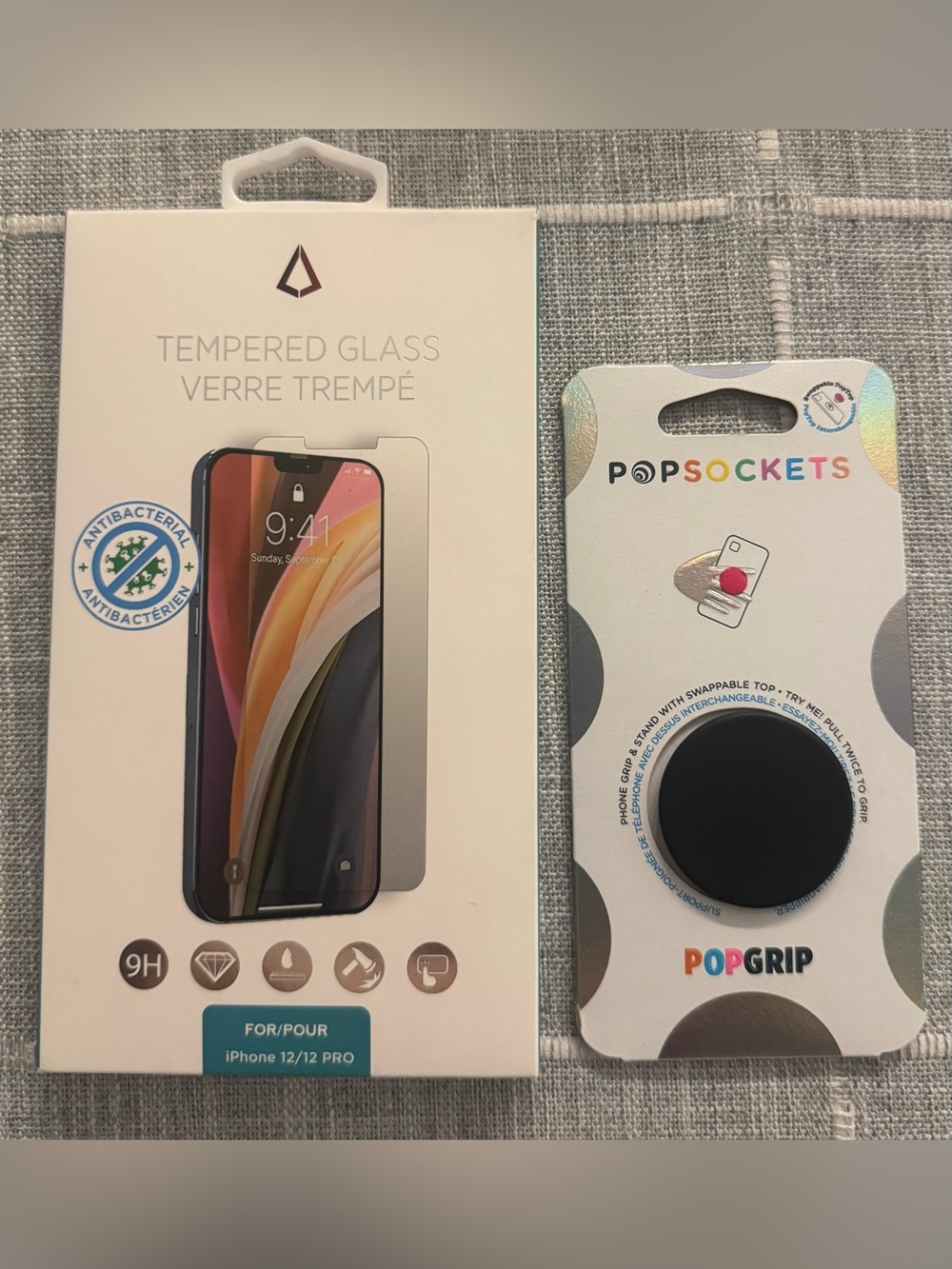 NWT iPhone 12/12 Pro Accessory Bundle Screen Protectors + PopSockets PopGrip